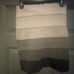 BCBGMaxAzria Multi-Tone Gray Midi Skirt
